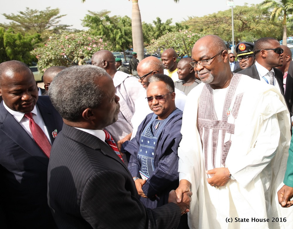 Photo News: 2016 Armed Forces Remembrance Day Inter-Denominational Church Service In Abuja