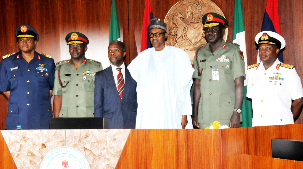 Buhari, service chiefs in crucial meeting