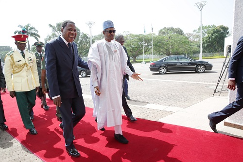 Buhari hails Yayi’s plan to quit office
