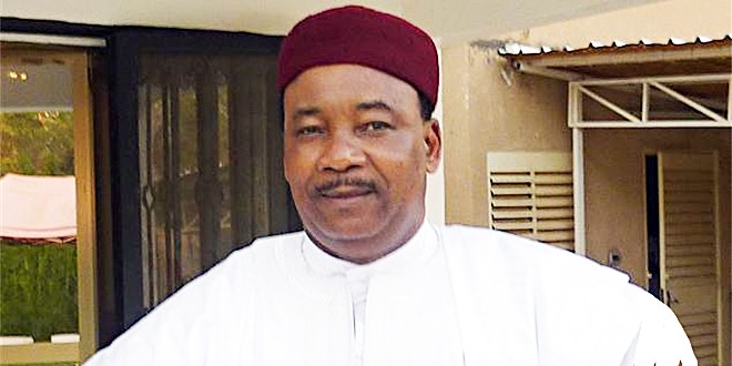 Buhari Congratulates President Mahamadou Issoufou Of Niger On His Re-election