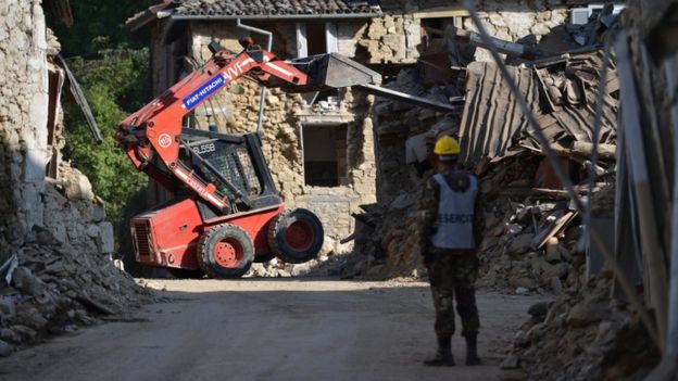Italy earthquake: Day of national mourning for victims