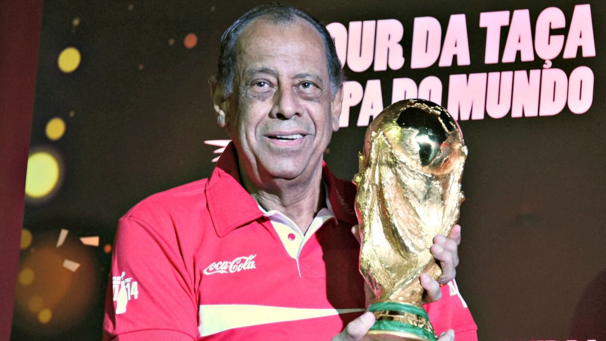 Brazilian soccer legend, Carlos Alberto Torres, dies at 72