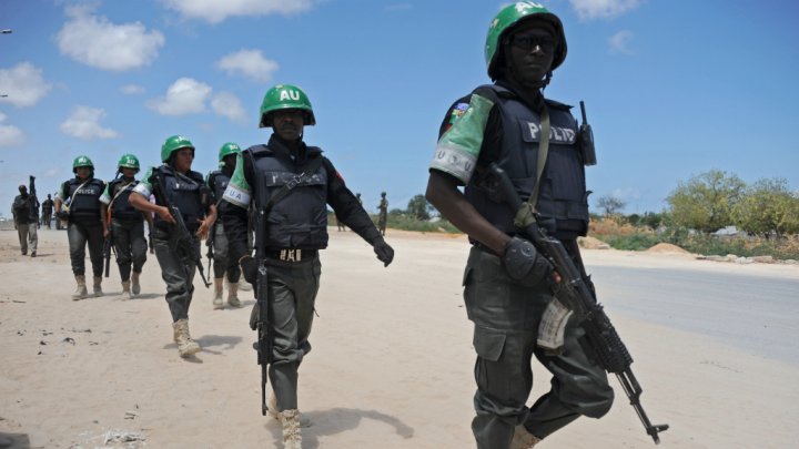 Al-Shabab kills 12 in Kenya