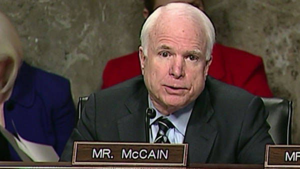 Dictators start by supressing free press, McCain tells Trump