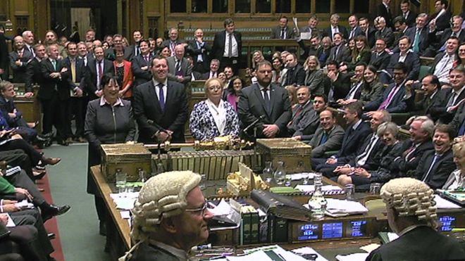 Parliament endorses bill to commence Brexit talks