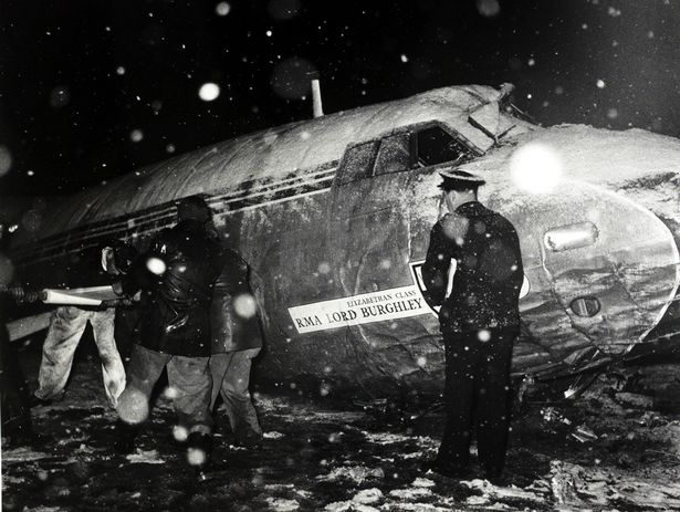 Manchester United mark 59th anniversary of the Munich Air Disaster with a day of tributes