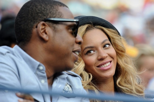 Jay Z, Beyonce expecting twins