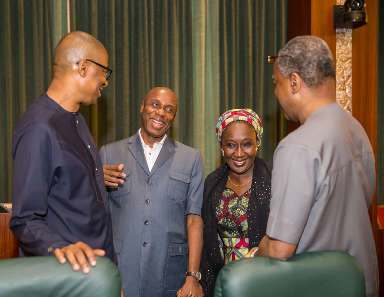Acting President presides over FEC meeting