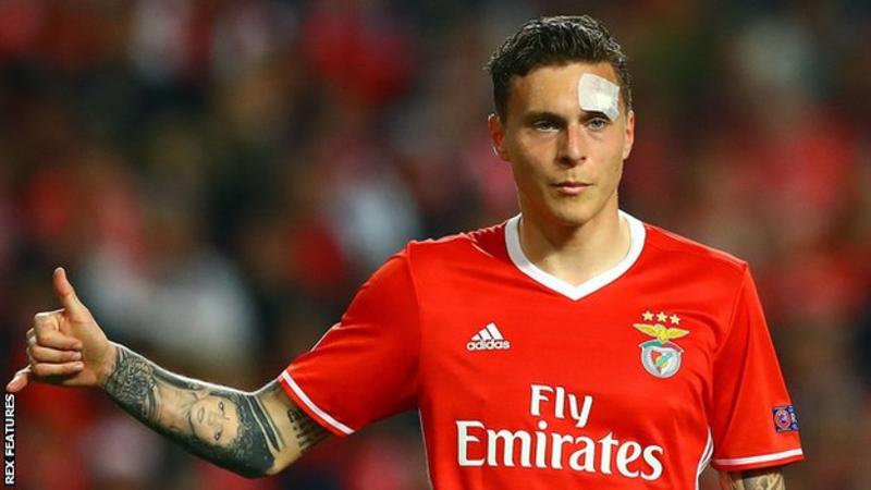 Man United complete £31m Lindelof signing