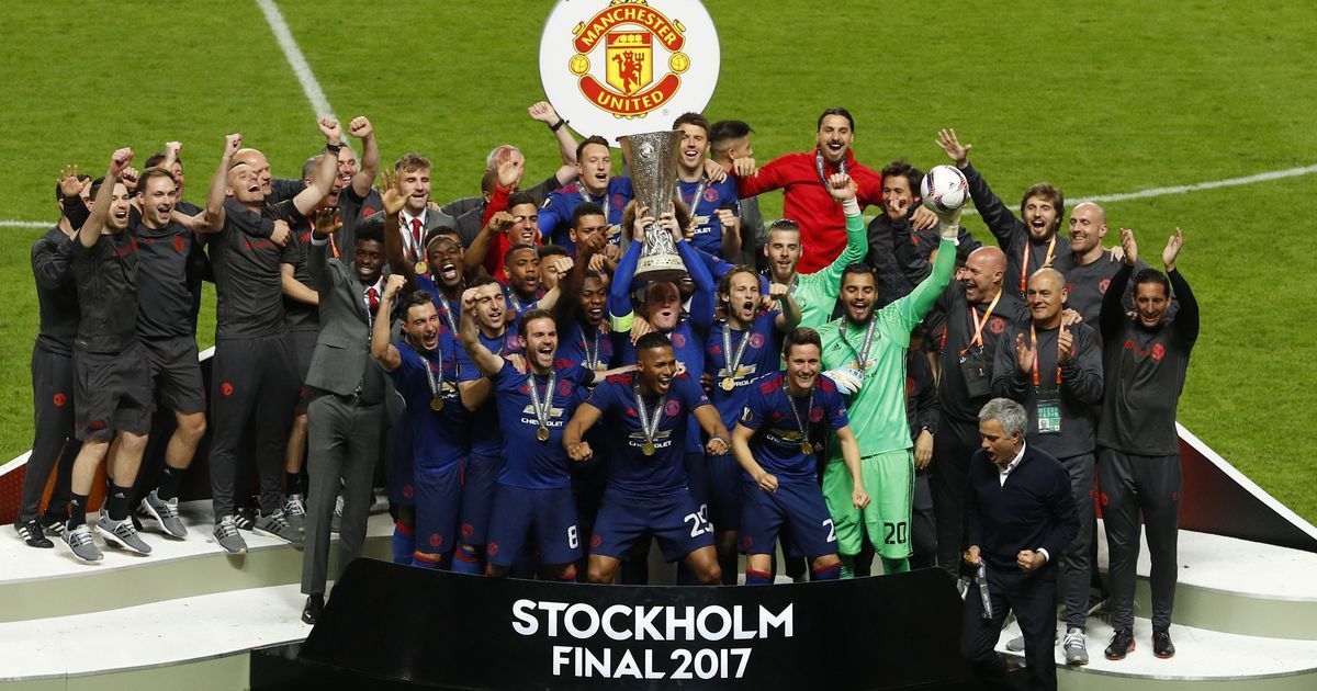 Manchester United announce record profits