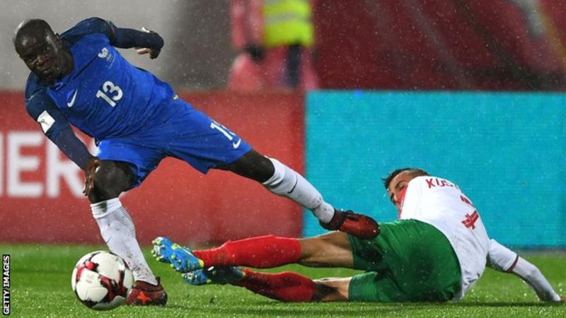 Kante out for three weeks