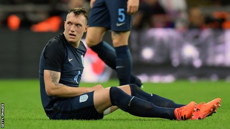 England national team gave Jones six injections to play friendly games – Mourinho