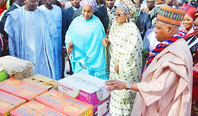 Aisha Buhari donates food items to Abuja residents
