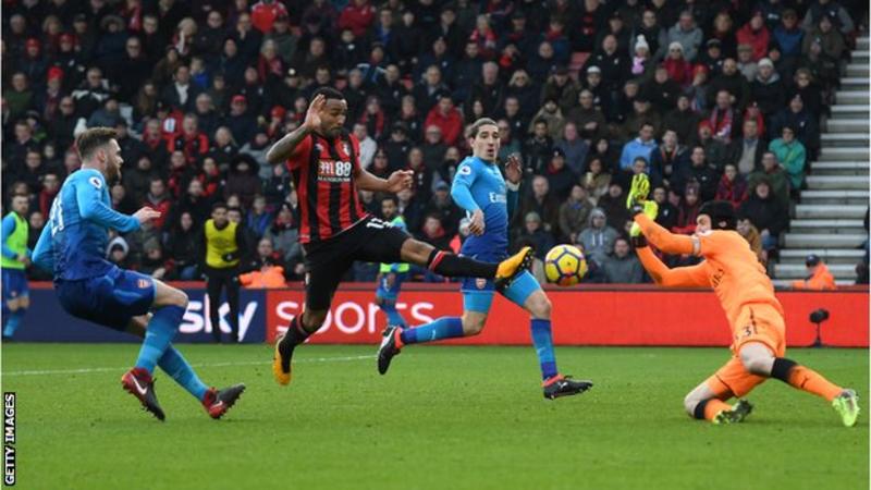 Wenger to do harsh review of shock loss