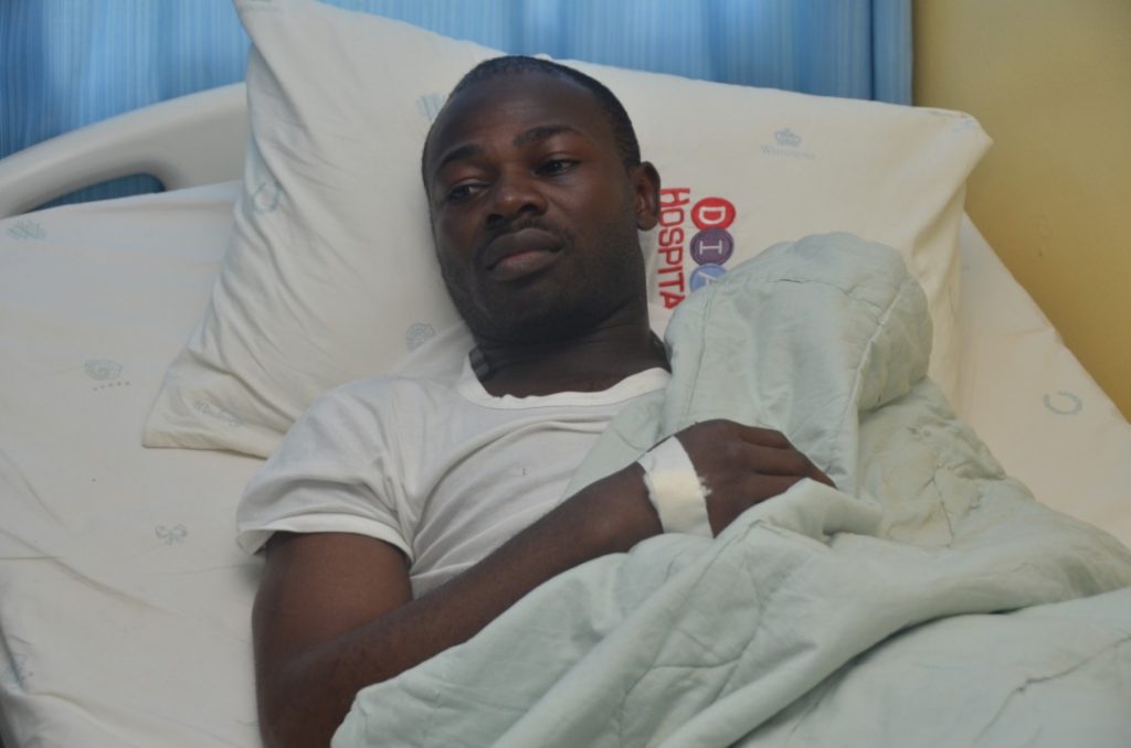 Buhari visits Nigerian pilots injured in plane crash