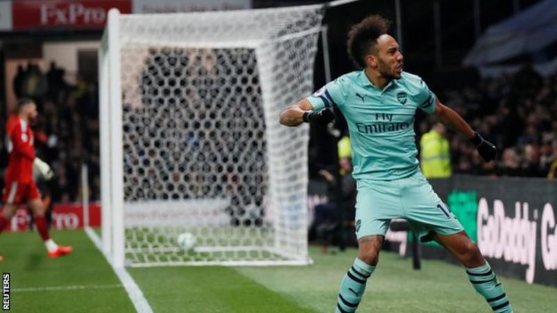 Arsenal beat 10-man Watford 1-0
