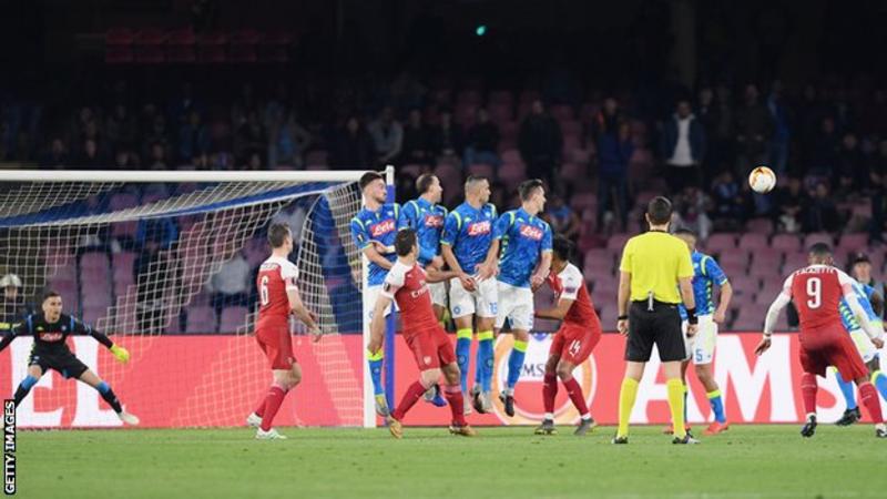 Lacazette’s freekick takes Arsenal into Europa semis