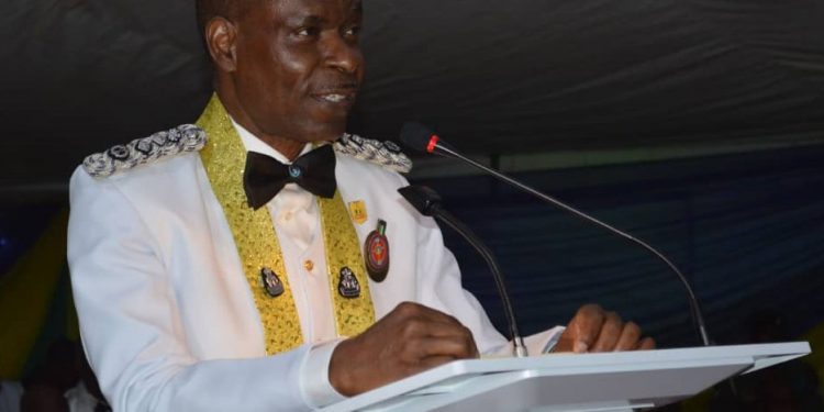 Buhari commissions 628 cadets, urges police to maintain professionalism