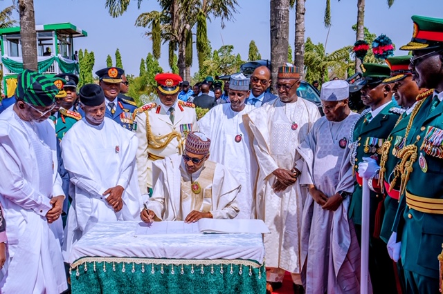 President Buhari presides over 2020 wreath laying ceremony for fallen heroes