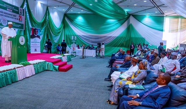 Don’t be afraid of audit if you’re clean, Buhari tells public officers