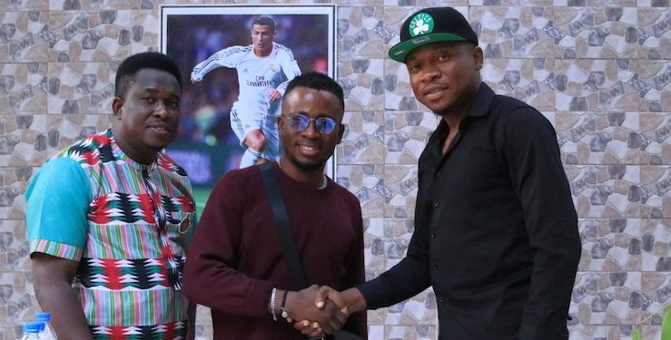 USH-M bags management deal with AMG