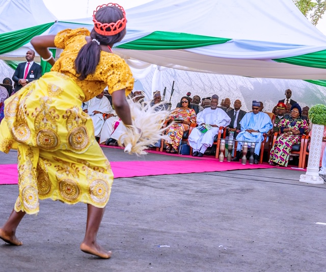 President Buhari commissions HQ building of Federal Ministry of Women Affairs in Abuja on 16th Jan 2020