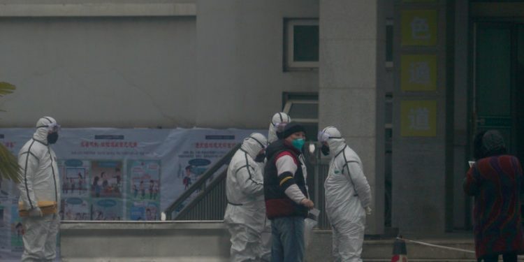 China virus deaths rise to 490 as more countries confirm local transmission