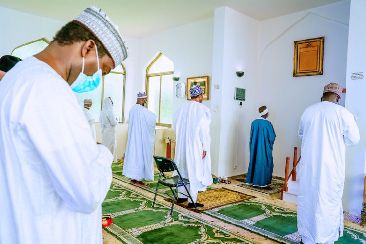 President Buhari attends Juma’at Prayers at State House Mosque