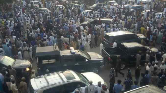 Buhari sends senior officials to Zaria for late Shehu Idris’ burial