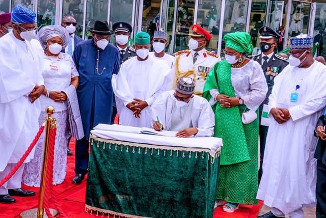 60th independence anniversary: Our survival lies in tough decisions – Buhari