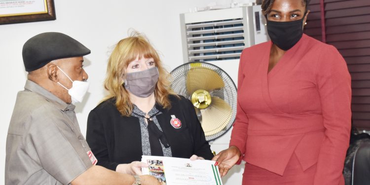 Nigerian govt mulls review of labour laws