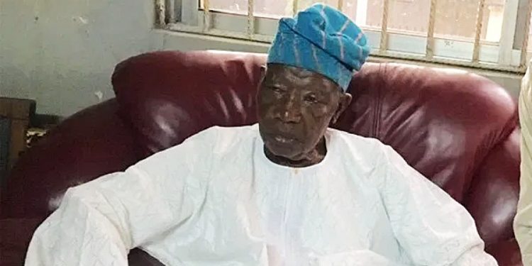 President Buhari pays tribute to Lateef Jakande, says he lived for others
