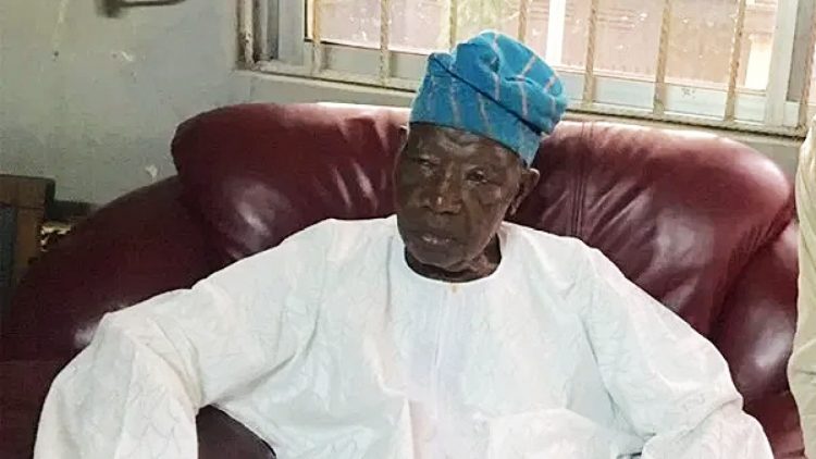 President Buhari pays tribute to Lateef Jakande, says he lived for others