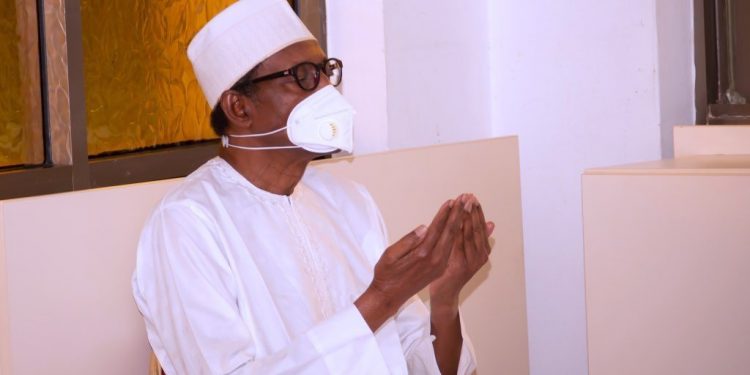 Buhari joins prayers for unity, peace as Muslims end tafsir