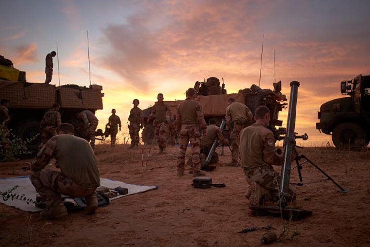 France has started withdrawing its troops from Mali: what is it leaving behind?