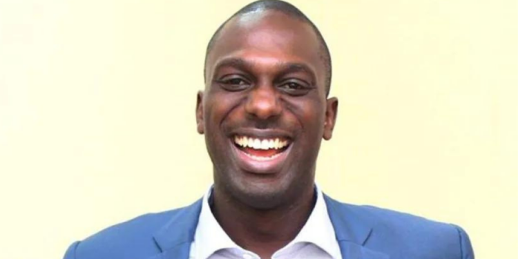 Buhari welcomes election of Nigeria’s Owodunmi to Canadian city, calls him ‘nation’s brand ambassador’