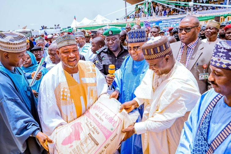Shettima flags off distribution of palliatives in Sokoto, says Tinubu administration will prioritise citizens’ welfare