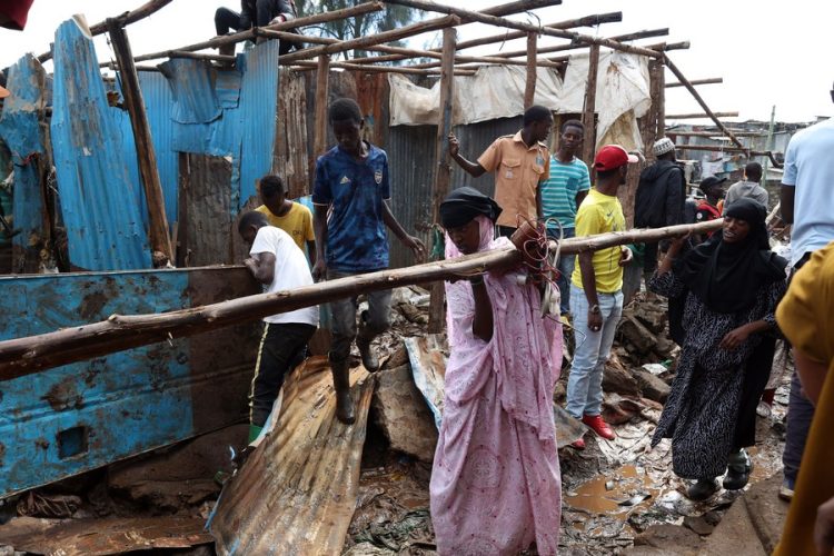 Heavy rainfall in East Africa forces thousands of refugees from their homes – UNHCR