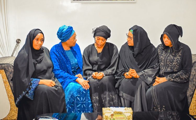 Oluremi Tinubu, Shettima’s wife pay condolence visit to General Lagbaja’s spouse